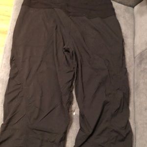 Lululemon crop pants size 10